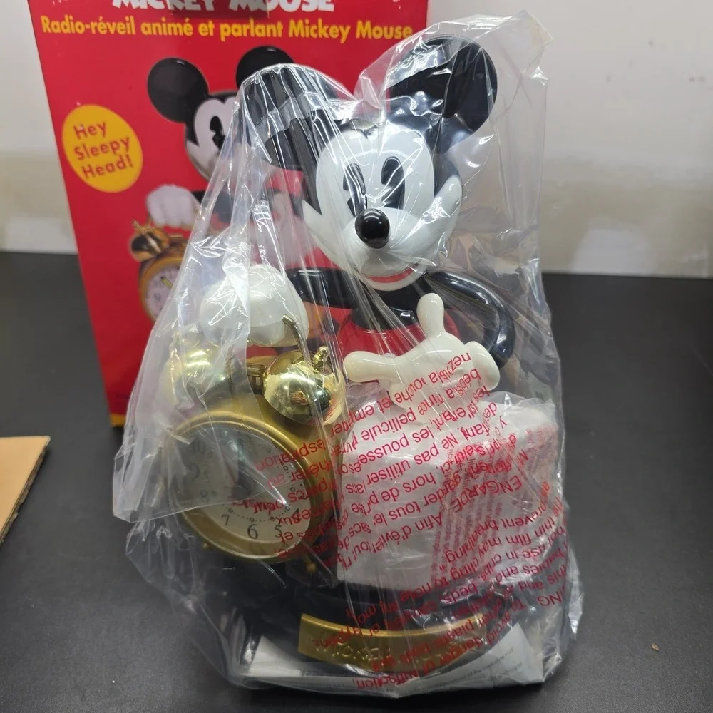 Disney Mickey Mouse Animated Talking Alarm Clock